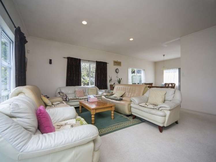 2/59 Jaemont Avenue Te Atatu South_1