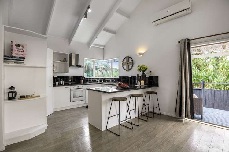 49a Buscomb Avenue Henderson_6