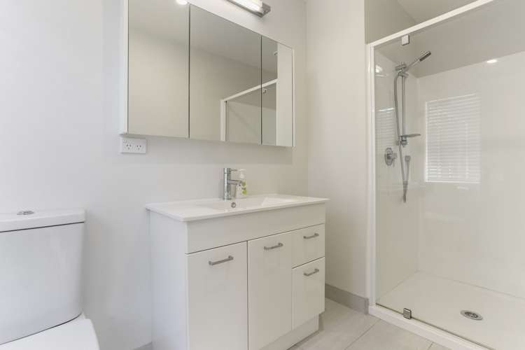 36a Forest Glen Orewa_13