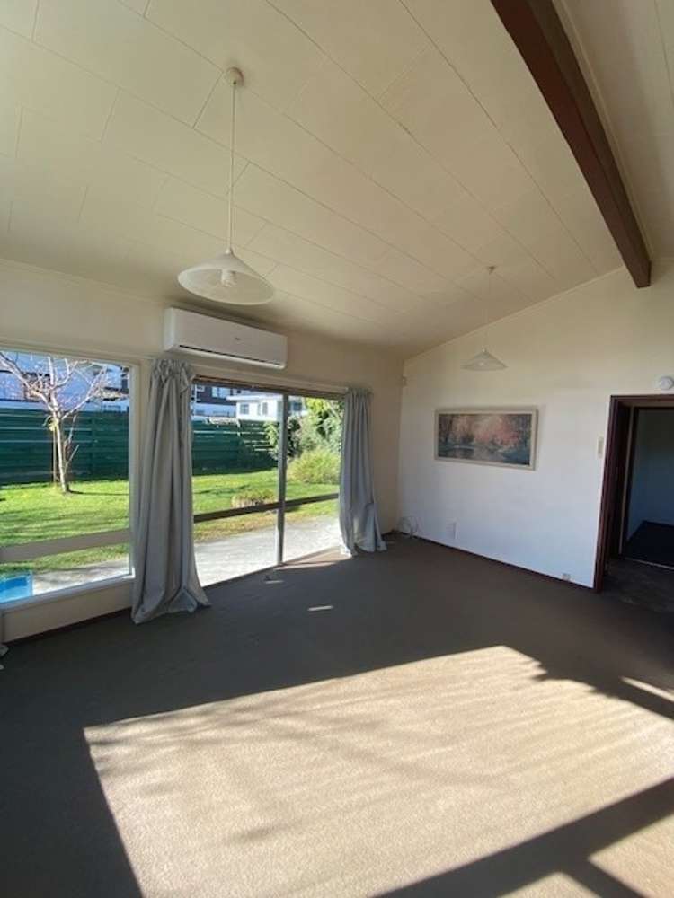 2/8 May Street 1076_1