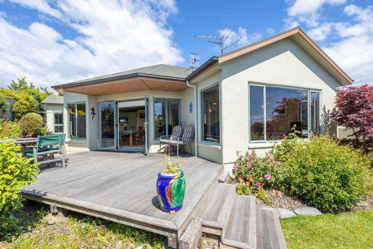 48 Olympus Way Richmond_19