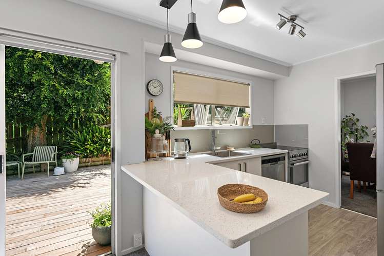 1/30 Wilkinson Way Browns Bay_4