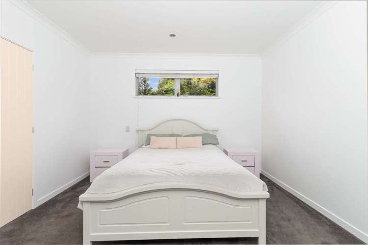 10 Manse Pl Ashburton_13