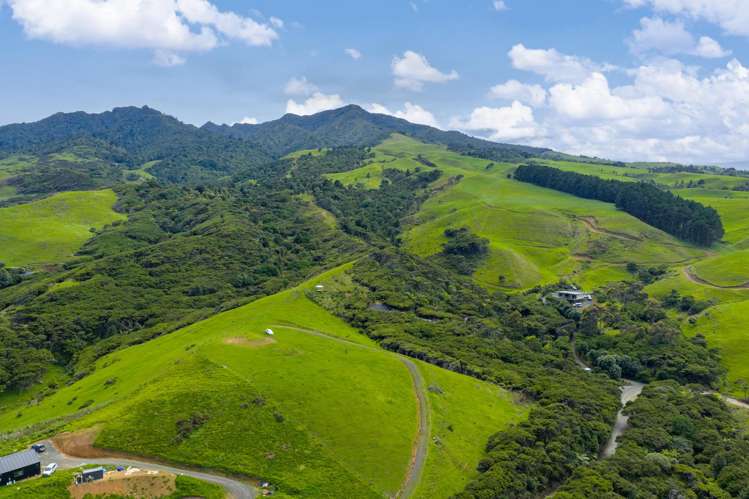 1597 Whaanga Road Raglan_16