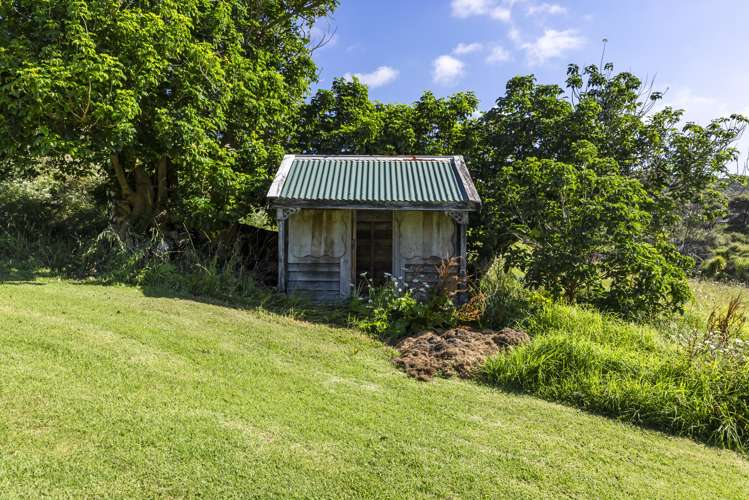 15 Long Road Waitakere_18