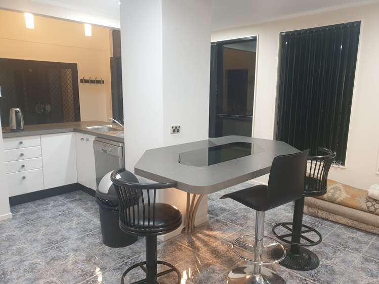 3a Bury Grove Strathmore Park_18