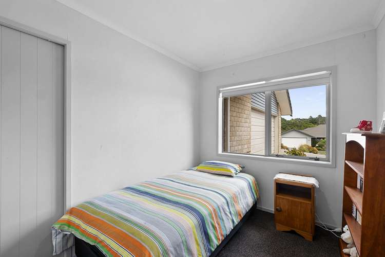 27 Redwood Crescent Hurdon_15