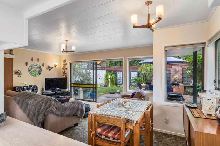 5B Monarch Grove Pauanui_10