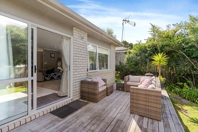 71a Target Road Totara Vale_3