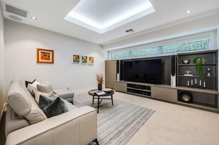 8 Oceania Place Mellons Bay_24