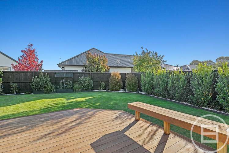 25 Vitalia Crescent Lincoln_17