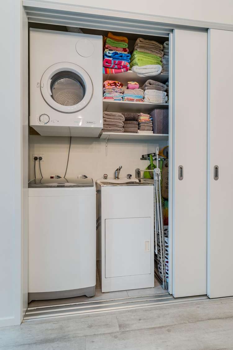 27 Gilkison Street Halfway Bush_18