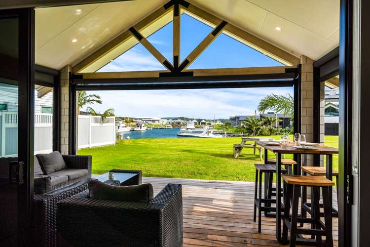 125 Marsden Bay Drive One Tree Point_23