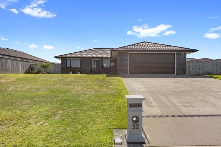 32 Honeyfield Drive Whalers Gate_32