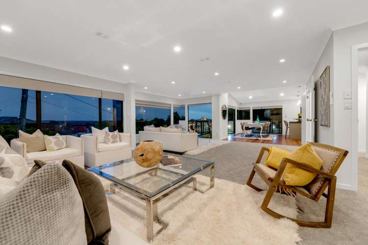 2/32 Gills Road Bucklands Beach_17