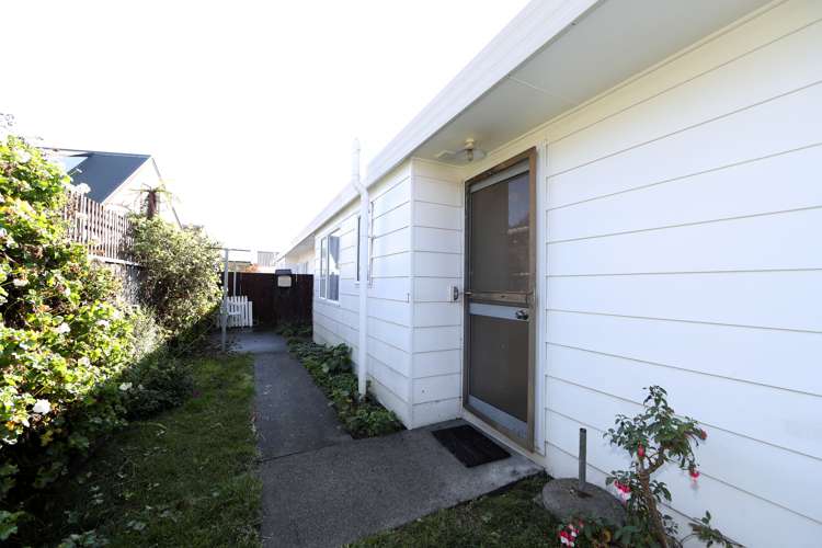 910a Willowpark Road North Mayfair_10