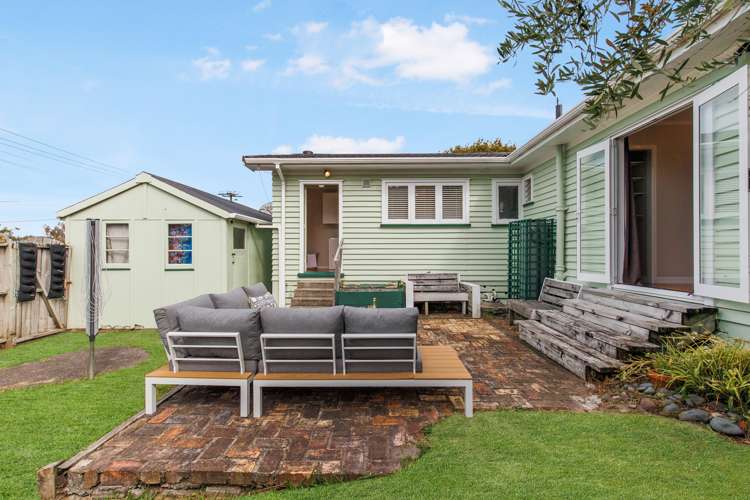 1/16 Lancaster Road Beach Haven_19