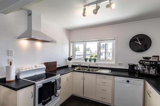 4 Tongariro Place Waimarino_2