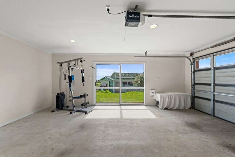 1484 Egmont Road Egmont Village_36