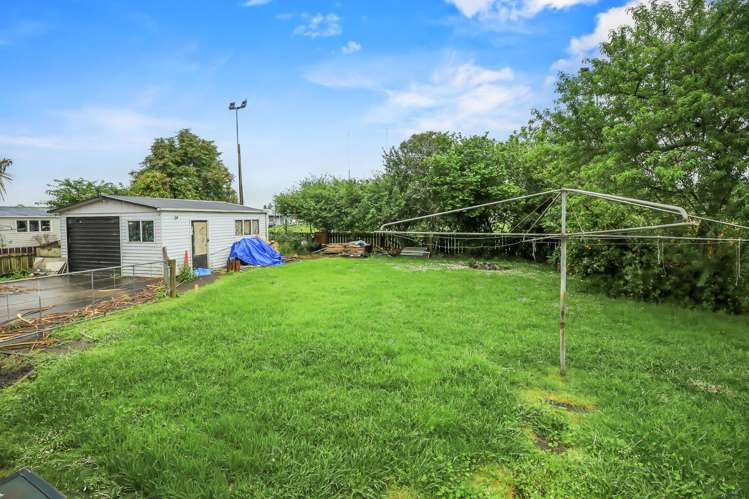 24 Station Road Paeroa_17