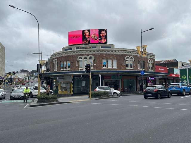 T2/270 Broadway Newmarket_2