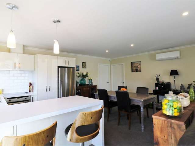 2 Madison Street Carterton_2