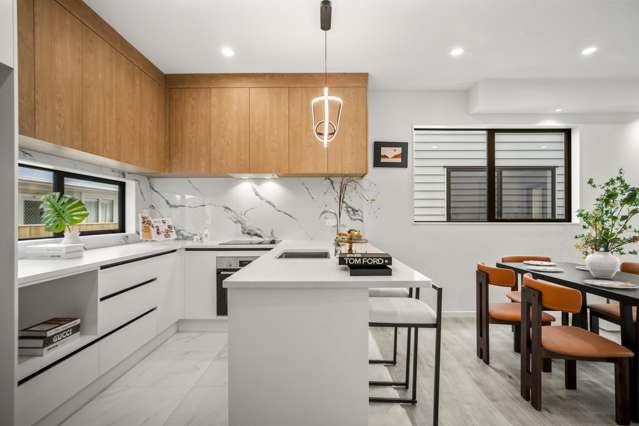 Modern Hillcrest Living - 10-Year MB Warranty