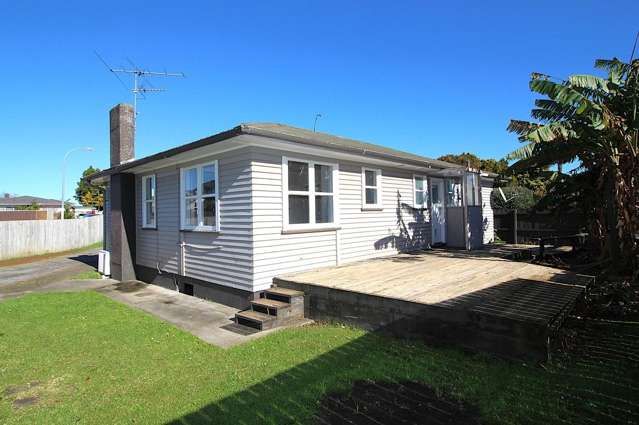 Tidy 3 bedroom Home!