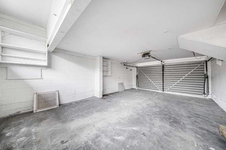 2a Barclay Place Burwood_14