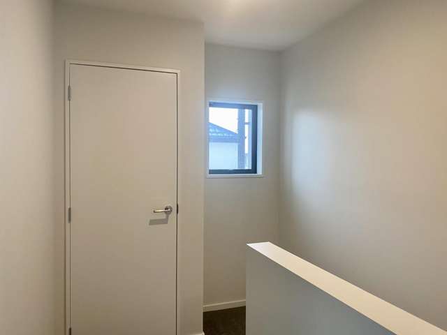 6/9 Bolton Avenue 10222_2