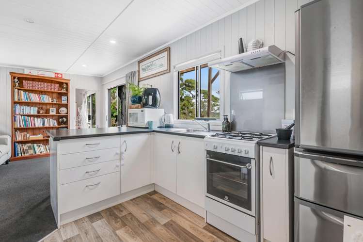 12 Chenery Road Red Beach_7