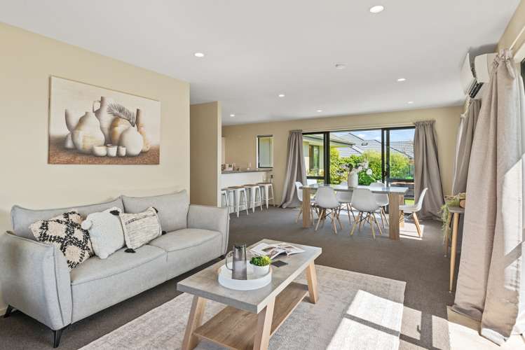 15 Harrys Way Redwood_1