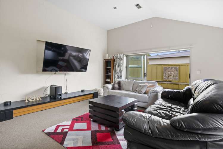 201 Miromiro Road Normandale_10