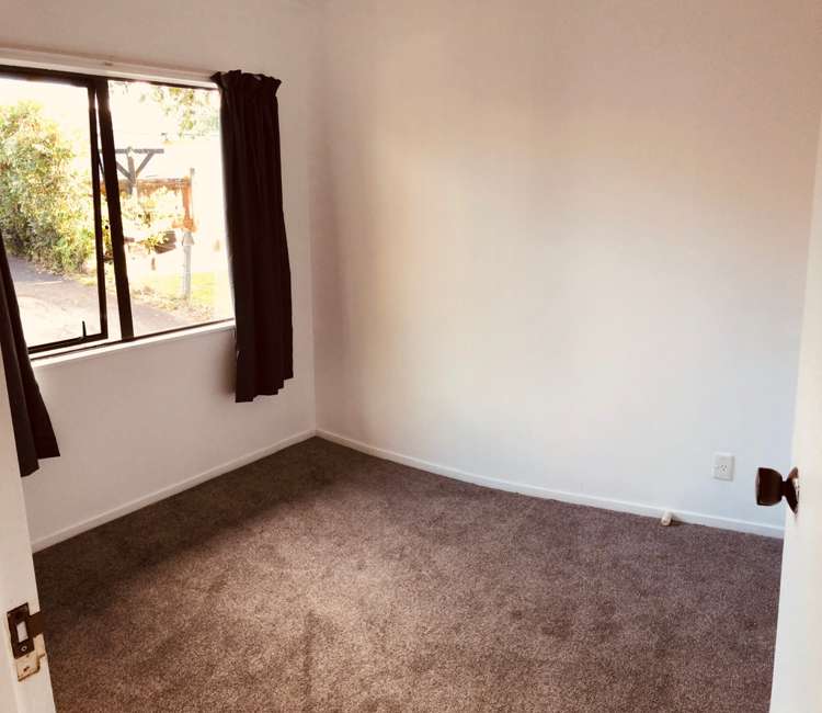 2/14 Montgomery Avenue Belmont_6