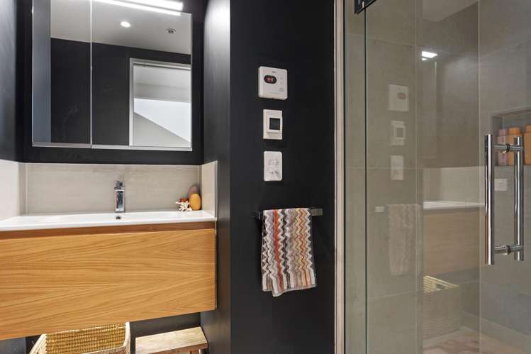 11 Te Awakura Terrace Mount Pleasant_16