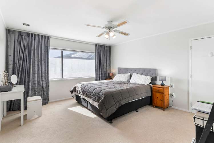 11 Penguin Drive Murrays Bay_18