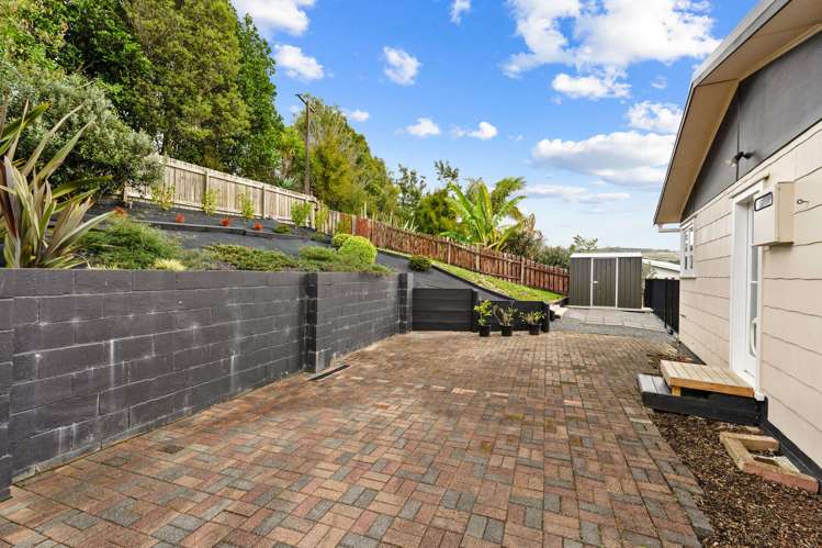 24 Toetoe Road Otaika_19