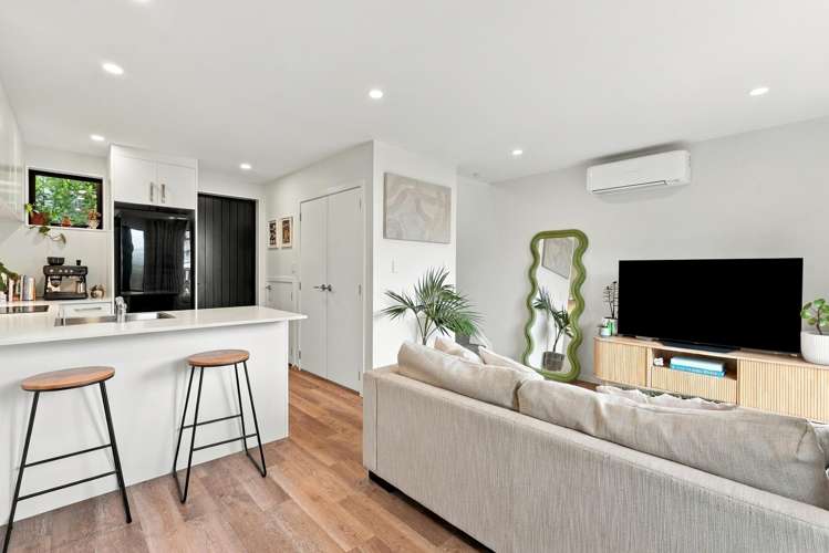 1 Tokai Place Glen Eden_14
