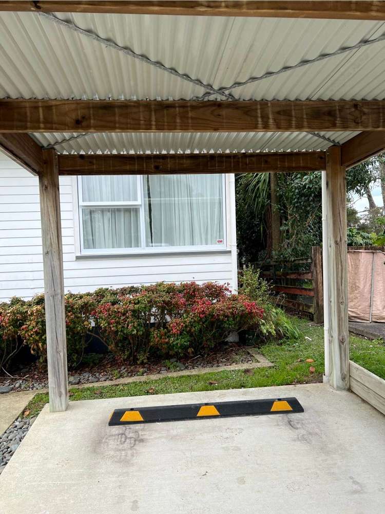 11 James Scott Place Te Atatu South_9