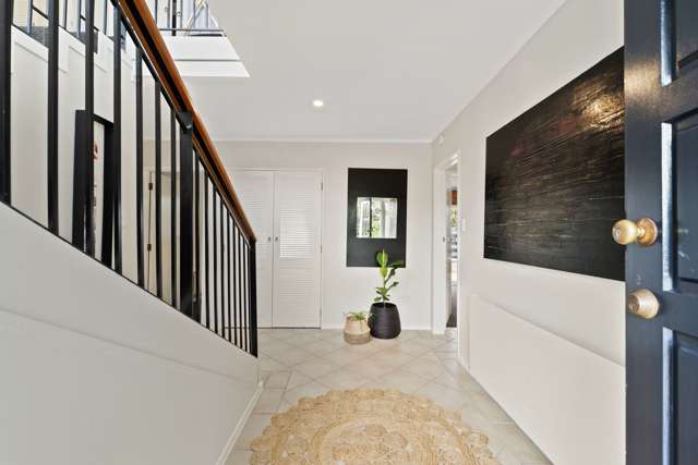 1/4 Ingle Avenue Waipahihi_1