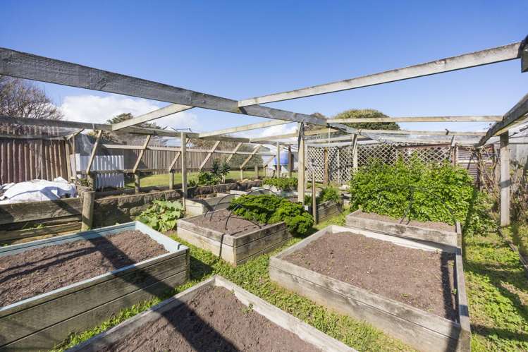 9 Chrystal Street Foxton Beach_30