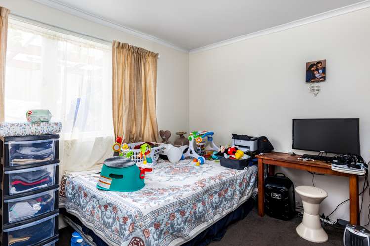 9 Trojan Crescent New Lynn_8