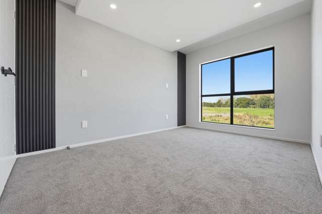Unit 4/91 Otuwairoa Esplanade Papakura_2