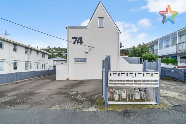 4/74 Freyberg Street Lyall Bay_3