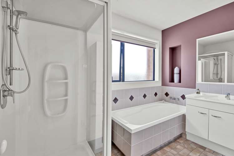 18 Awatea Gardens Wigram_11