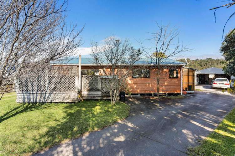 143 Lorraine Place Whangamatā_20