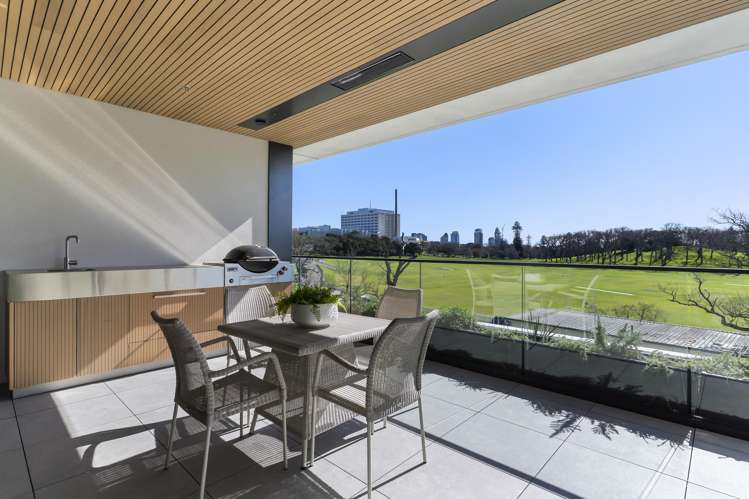 204/81 Carlton Gore Road Newmarket_18