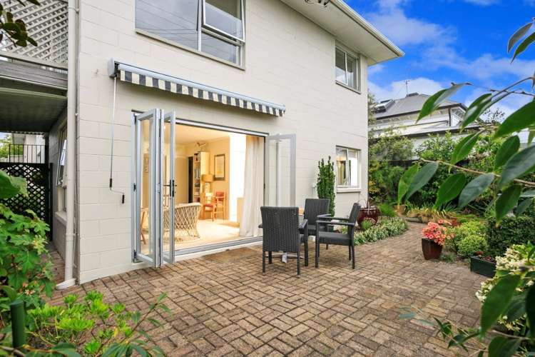 1/132 Victoria Road Devonport_15