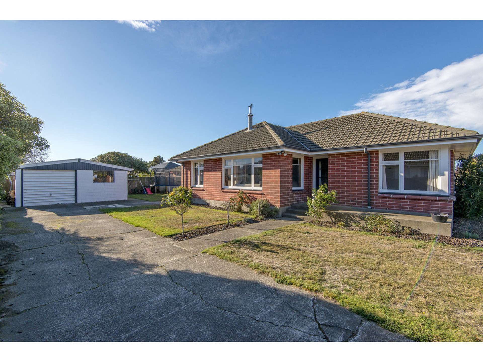 221 Shortland Street Aranui_0