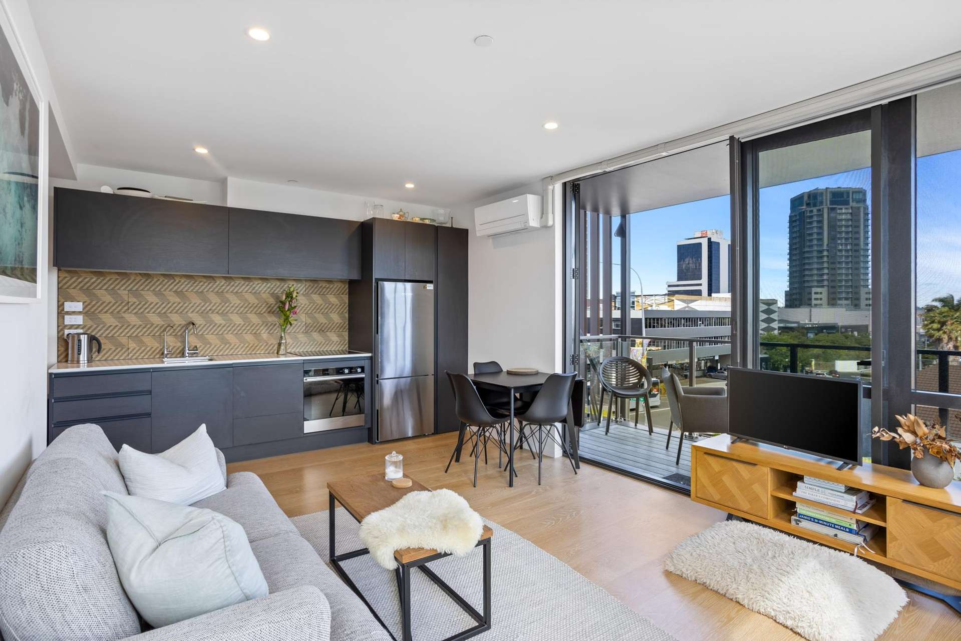 203/10 Auburn Street Takapuna_0
